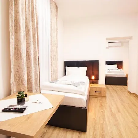 Dona * Bergisch Gladbach